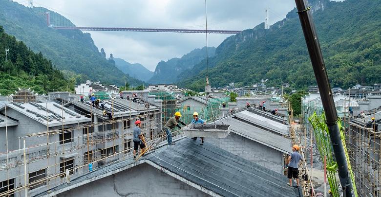 安置房裝修忙 移民迎新居